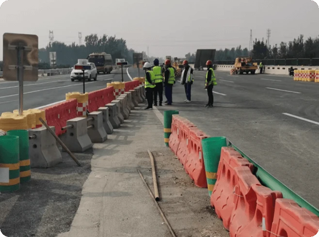 Soluci&oacute;n de aislamiento auxiliar de mantenimiento de fibra de vidrio para carreteras