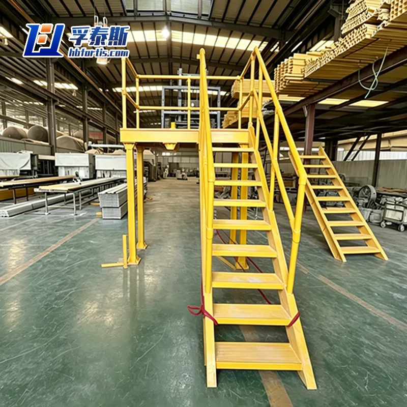Escalera con barandilla de FRP de fibra de vidrio GFRP para planta de fabricaci&oacute;n de productos qu&iacute;mi